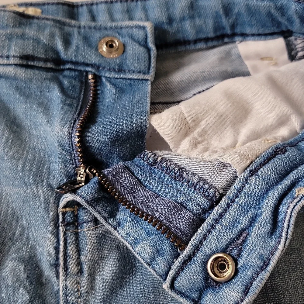 OshKosh Girls Denim Shorts Stretch Embroidered Cat& Heart Medium Wash Size 8